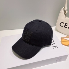 Loewe Caps